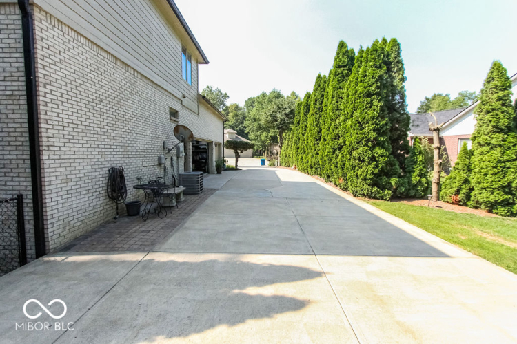 Listing Image 149