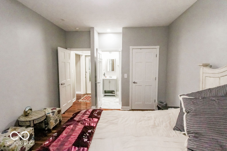 Listing Image 50