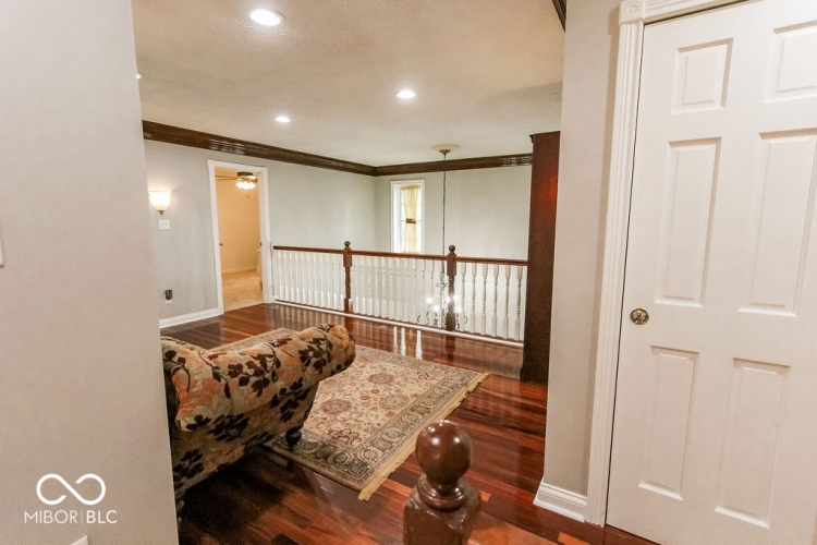 Listing Image 56