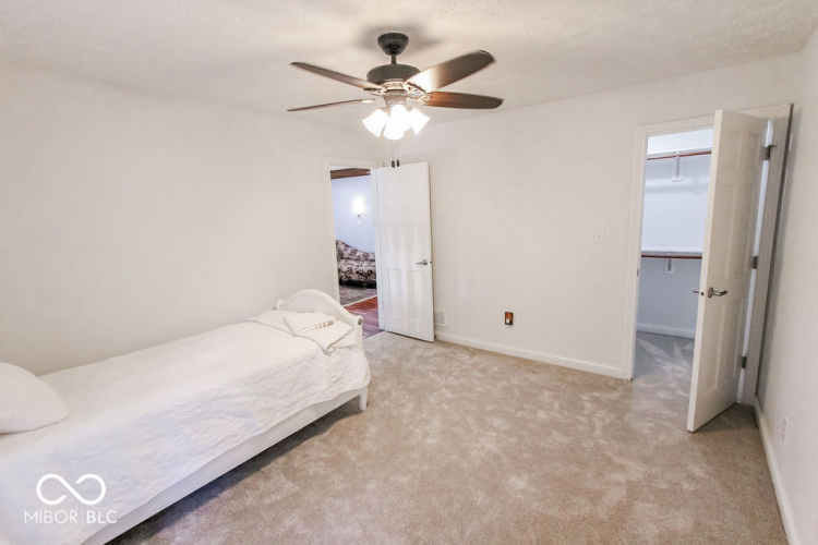 Listing Image 74