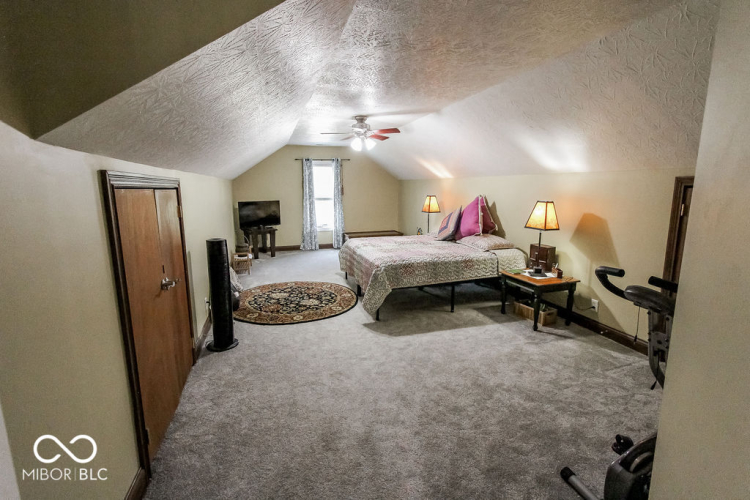 Listing Image 85