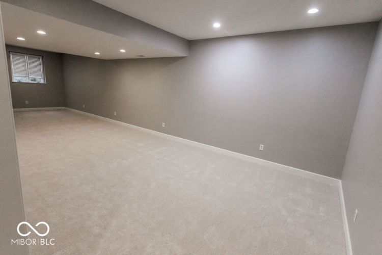 Listing Image 90