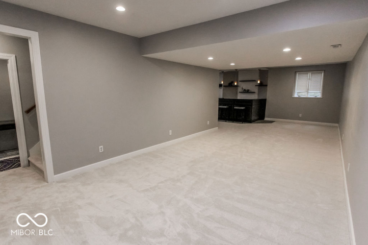Listing Image 92