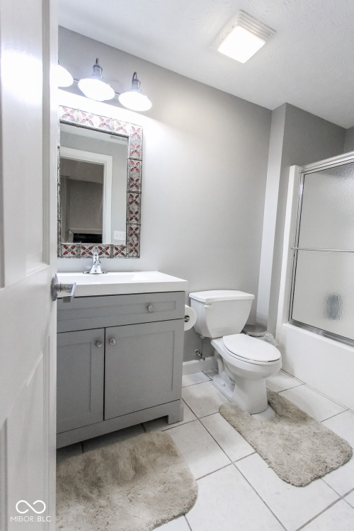 Listing Image 100