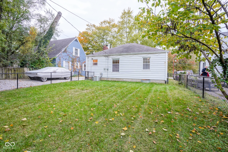 Listing Image 28