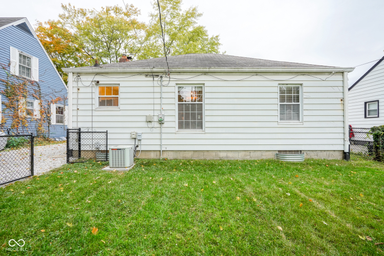 Listing Image 29