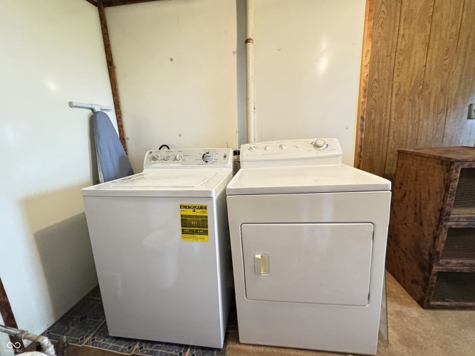 Listing Image 16