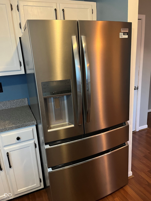 Listing Image 5