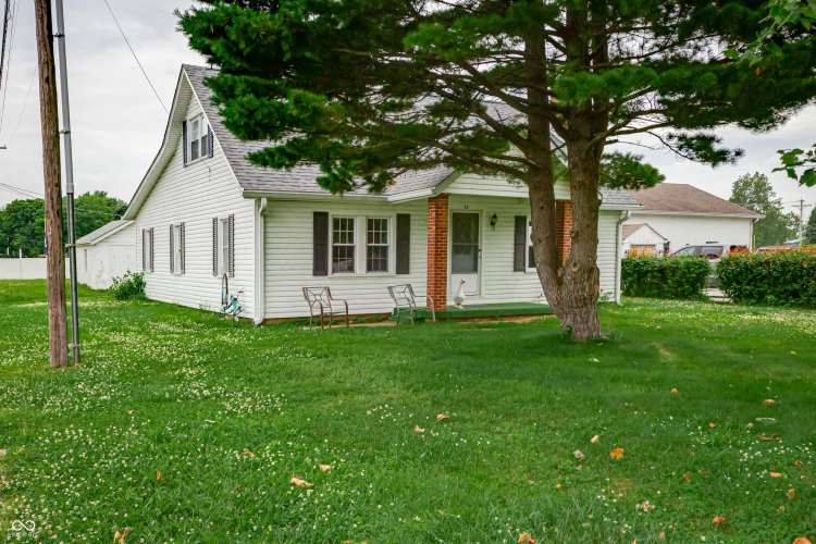 Listing Image 3