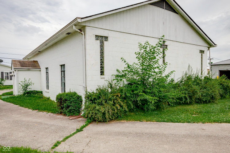 Listing Image 28