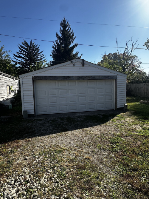 Listing Image 27