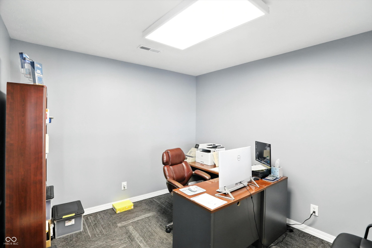 Listing Image 23