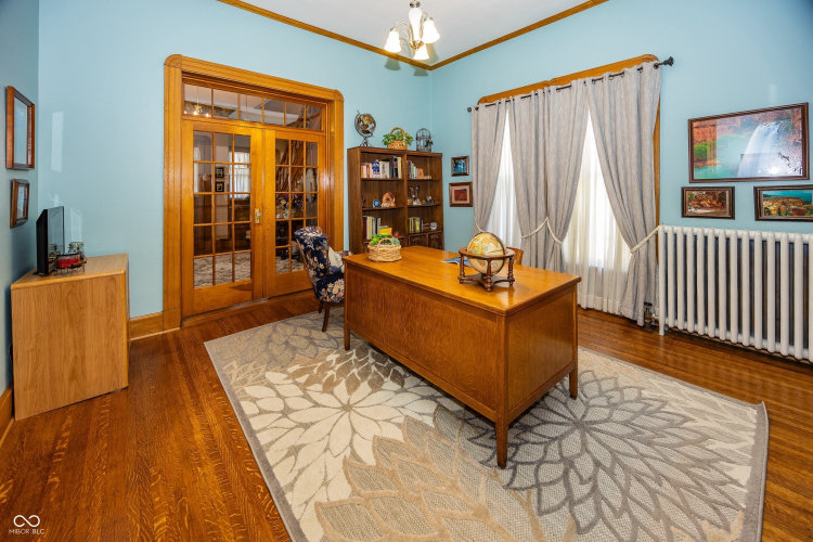 Listing Image 12