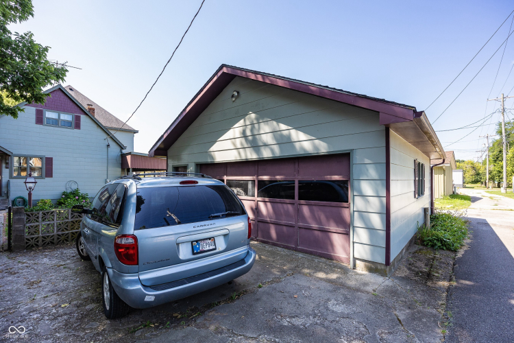 Listing Image 40