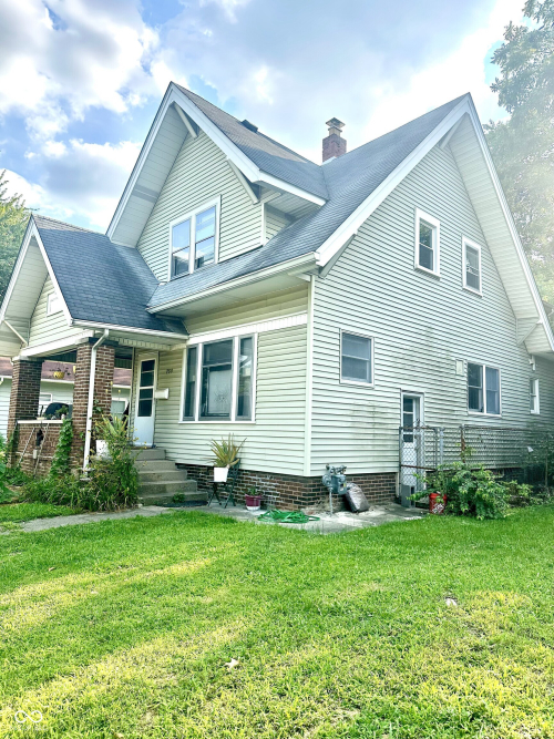 Listing Image 3