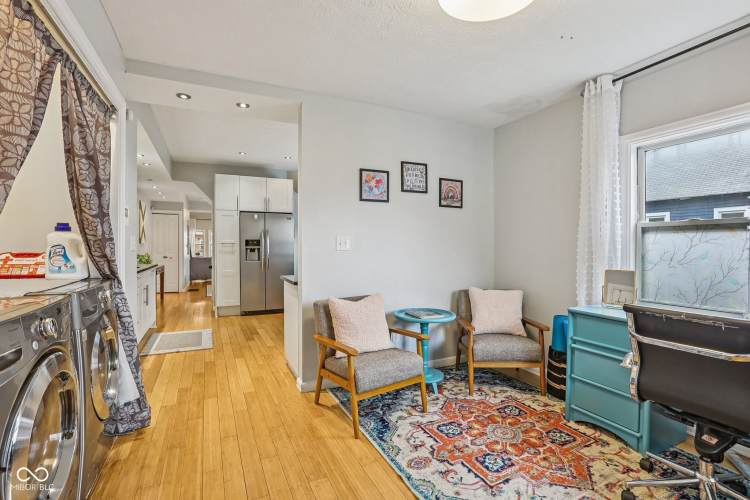 Listing Image 20
