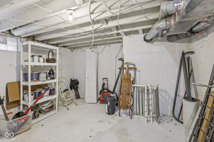 Listing Image 40