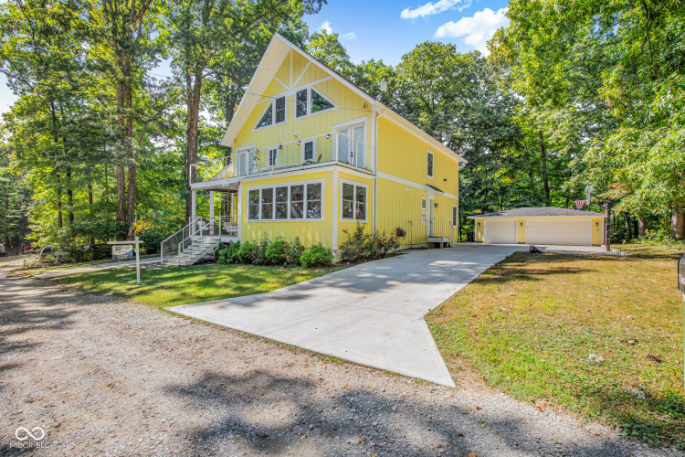 Listing Image 4