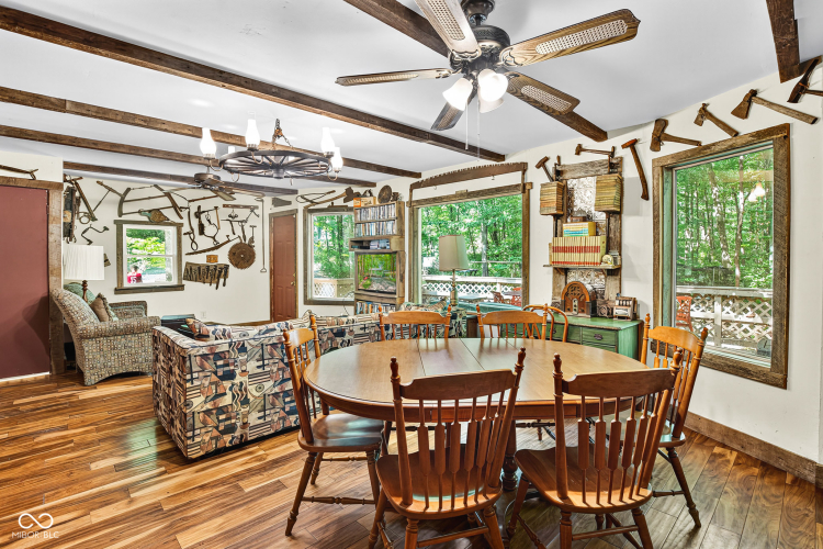 Listing Image 11