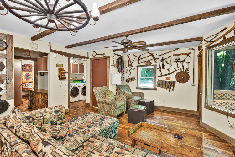Listing Image 15