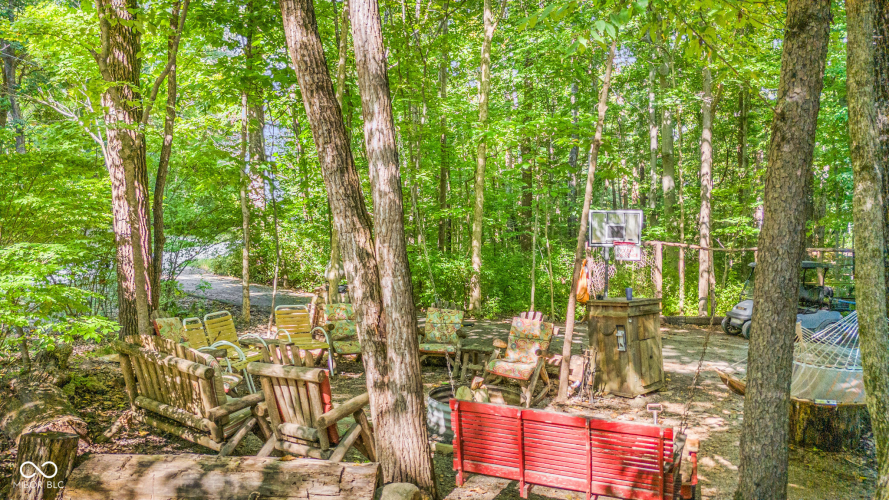 Listing Image 44