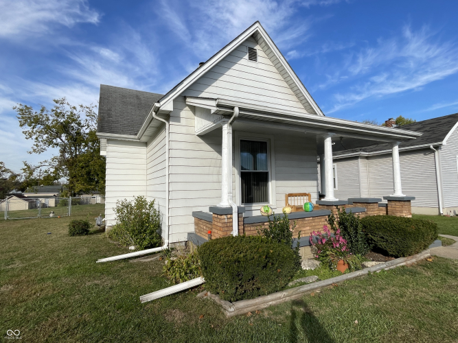 Listing Image 3