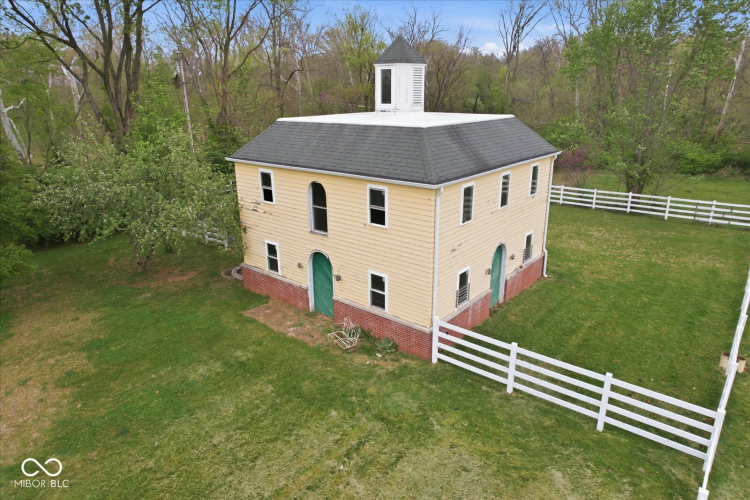 Listing Image 3