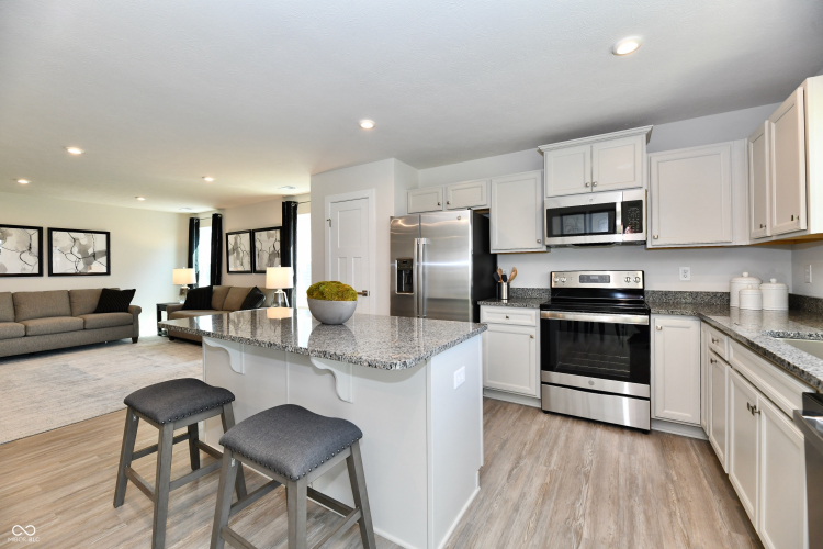 Listing Image 19