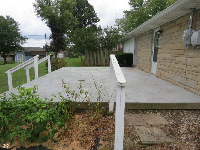 Listing Image 6