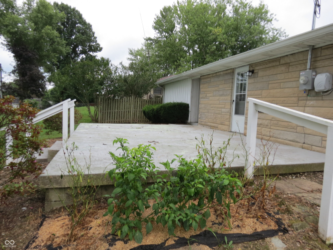 Listing Image 7