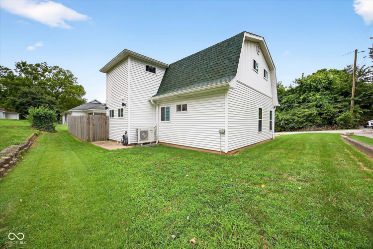 Listing Image 35
