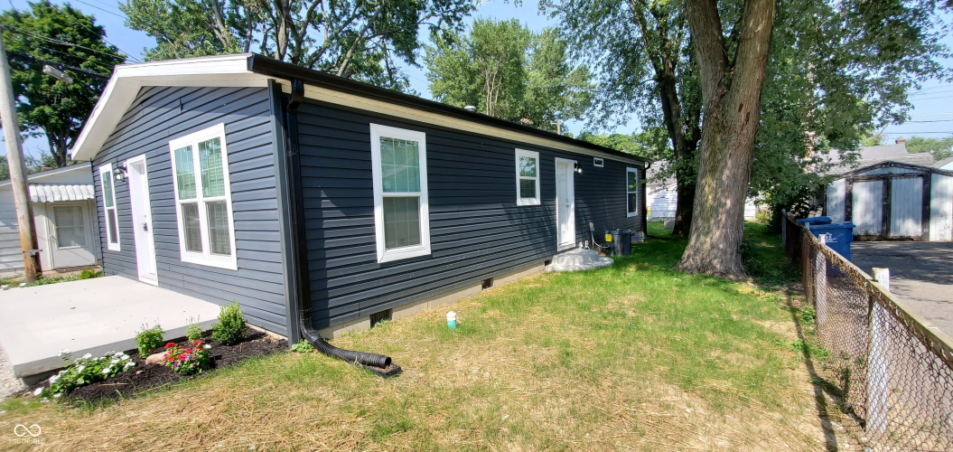Listing Image 6
