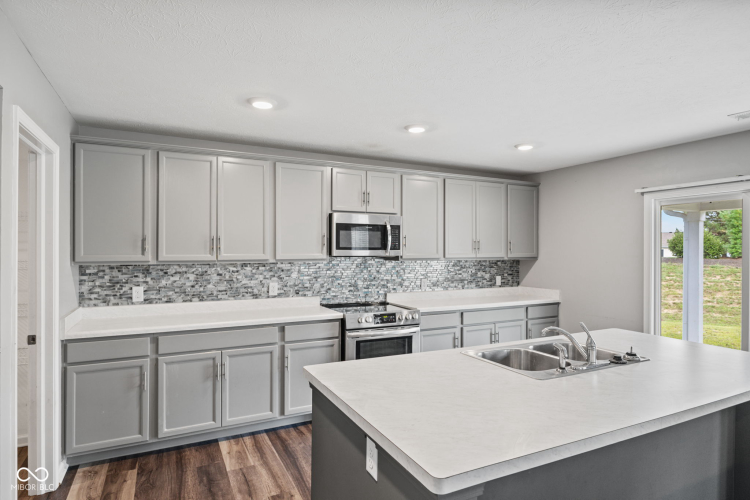 Listing Image 15