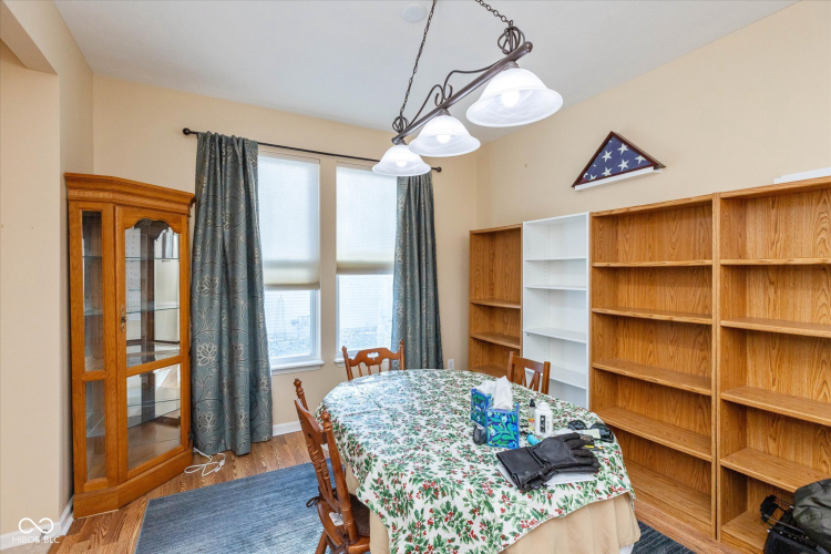 Listing Image 20