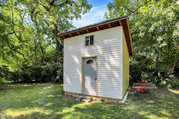 Listing Image 11