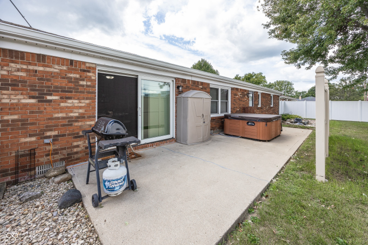 Listing Image 16