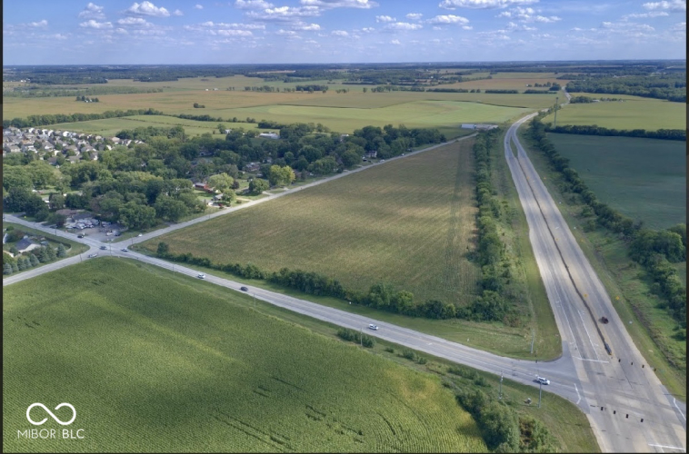 Listing Image 4