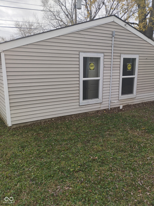 Listing Image 19