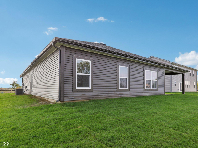 Listing Image 47