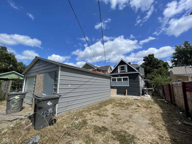 Listing Image 7