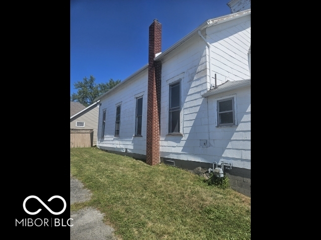 Listing Image 5