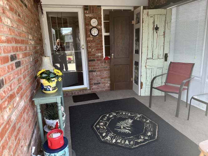 Listing Image 14