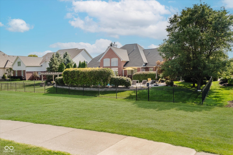 Listing Image 56