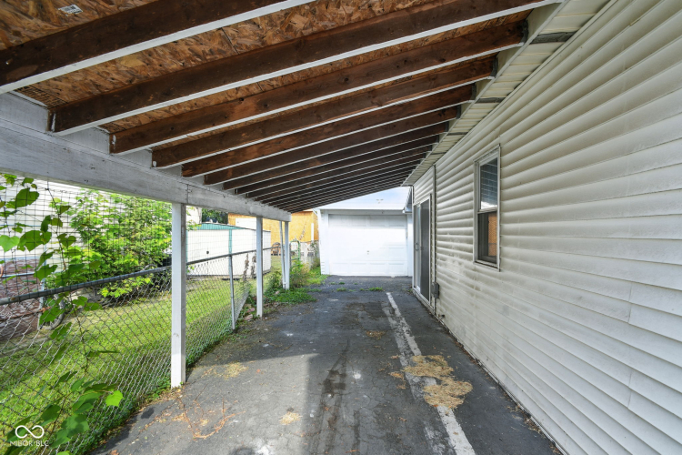 Listing Image 13