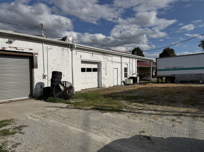 Listing Image 23