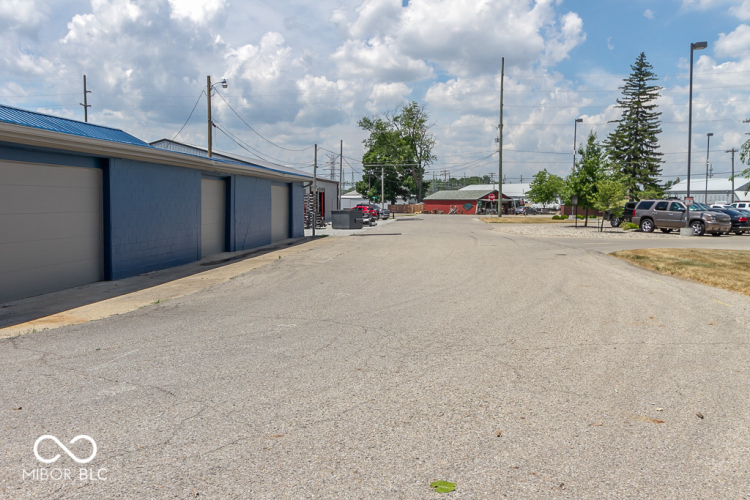 Listing Image 5