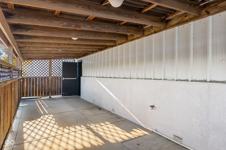 Listing Image 18