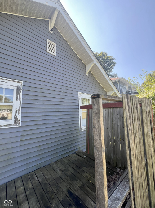 Listing Image 18