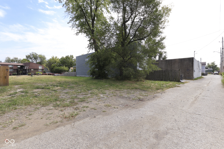 Listing Image 16