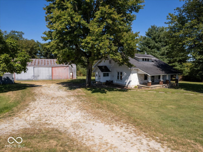 Listing Image 4